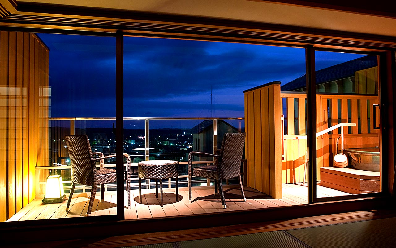 配有展望温泉露天浴池的客房